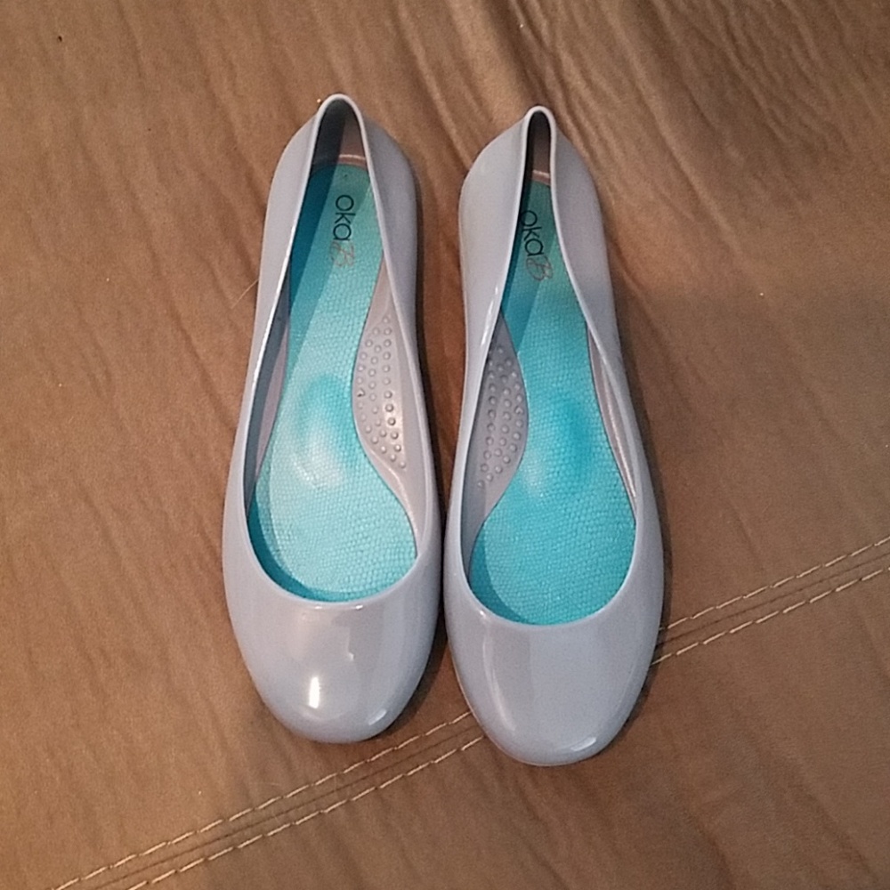 Oka B flats